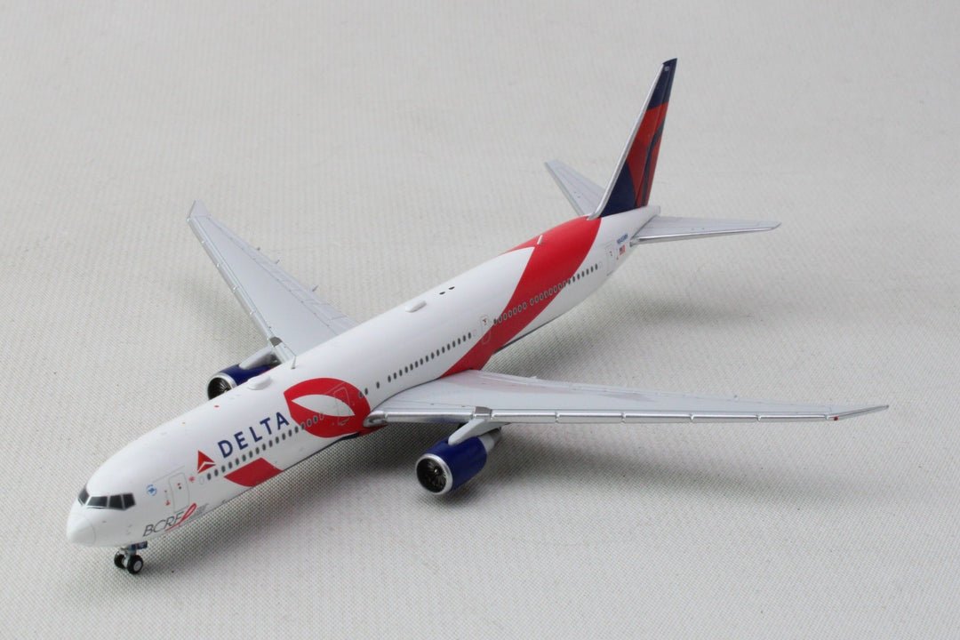 Gemini Jets GJDAL2154 1:400 Delta Boeing 767 - 400 Delta N845MH Breast Cancer Research Foundation Livery