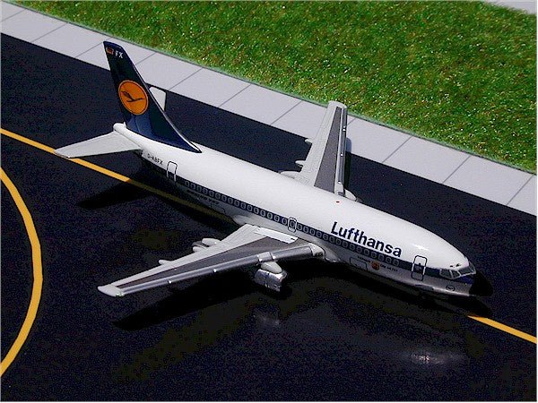 Gemini Jets GJDLH195 1:400 Lufthansa Boeing 737-200 D-ABFX