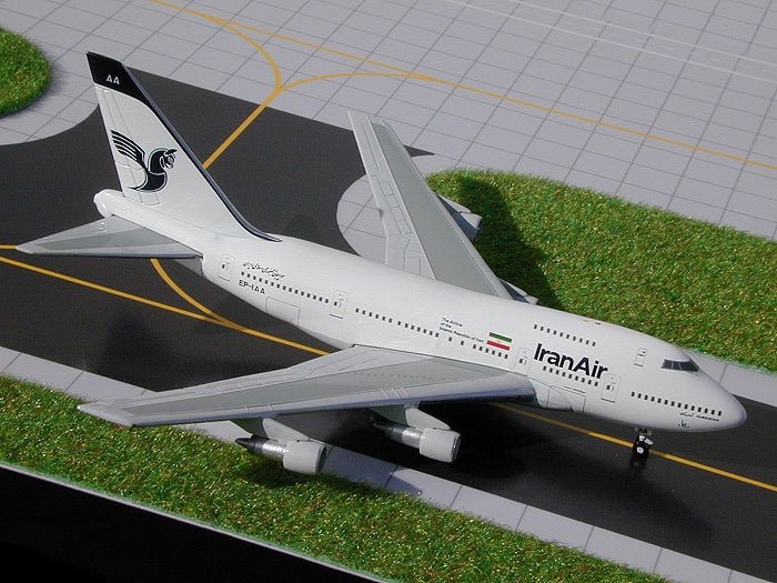 Gemini Jets GJIRA350 1:400 IranAir Boeing 747SP EP-IAA
