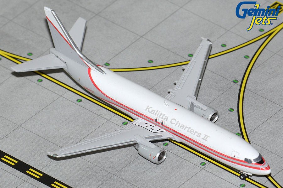 Gemini Jets GJKFS1958 1:400 Kalitta Charters Boeing 737 - 400SF