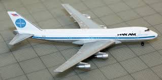 Gemini Jets GJPAA010 1:400 Pan Am Boeing 747-100 N747PA 'Clipper Juan Trippe'