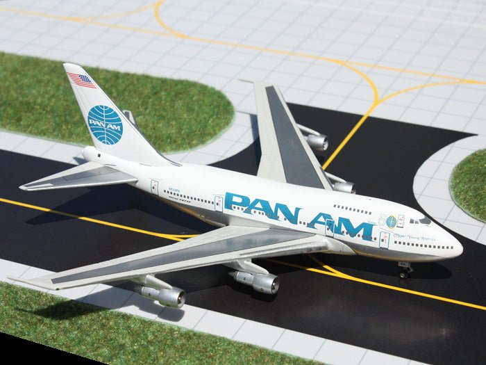 Gemini Jets GJPAA323 1:400 Pan Am Boeing 747SP N533PA