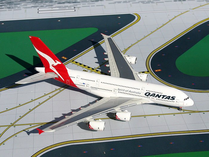 Gemini Jets GJQFA882 1:400 Qantas Airbus A380 - 800 VH - OQB