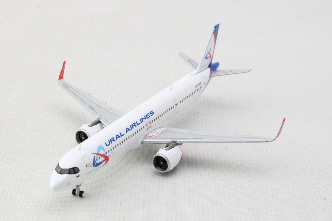 Gemini Jets GJSVR2195 1:400 Ural Airlines A321neo RA - 73800