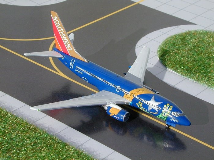 Gemini Jets GJSWA319 1:400 Southwest Boeing 737 - 700 N727SW