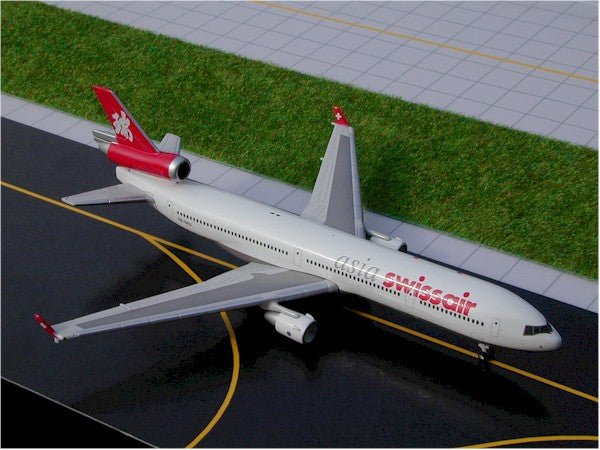 Gemini Jets GJSWR154 1:400 SwissAir Asia McDonnell Douglas MD - 11 HB - IWG