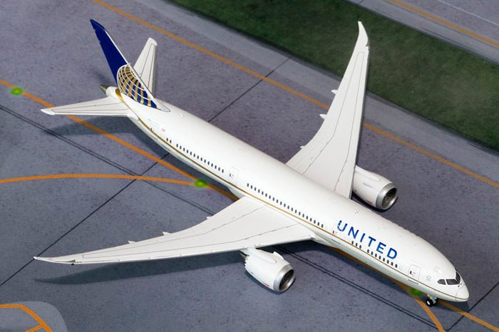 Gemini Jets GJUAL1420 1:400 United Boeing 787 - 9 N38950