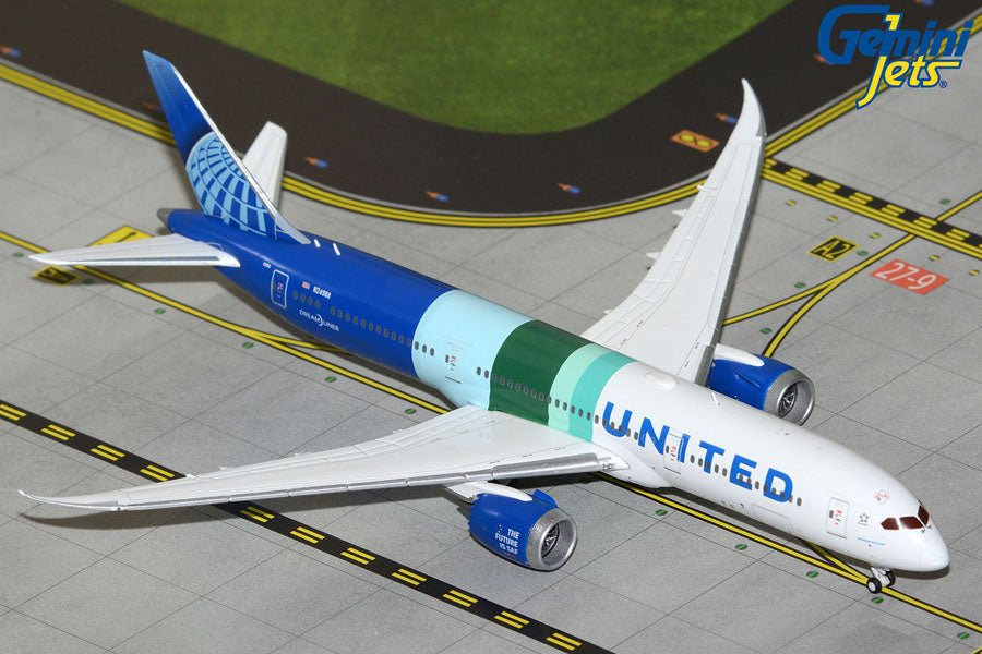 Gemini Jets GJUAL2333 1:400 United N24988 "The Future is SAF" B787 - 9