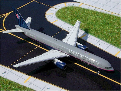 Gemini Jets GJUAL267 1:400 United Airlines Boeing 757-200 N565UA