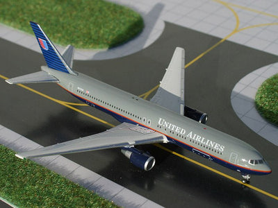 Gemini Jets GJUAL468 1:400 United Airlines B767-300 N672UA
