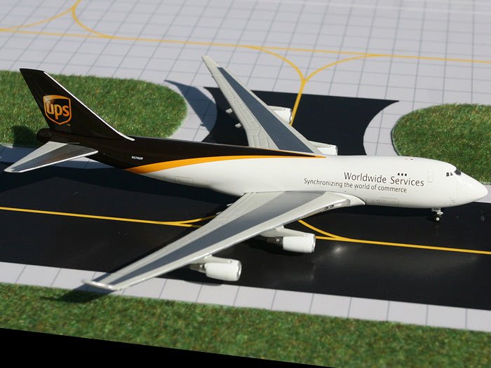 Gemini Jets GJUPS861A 1:400 UPS Boeing 747 - 400F N570UP