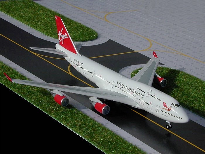Gemini Jets GJVIR001 1:400 Virgin Atlantic Boeing 747-400 G-VFAB 'Lady Penelope'