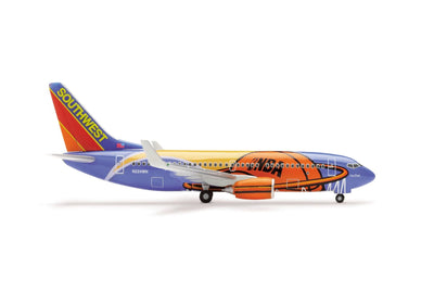 Herpa Wings 503211 1:500 Southwest Boeing 737 - 700 "Slam Dunk One"