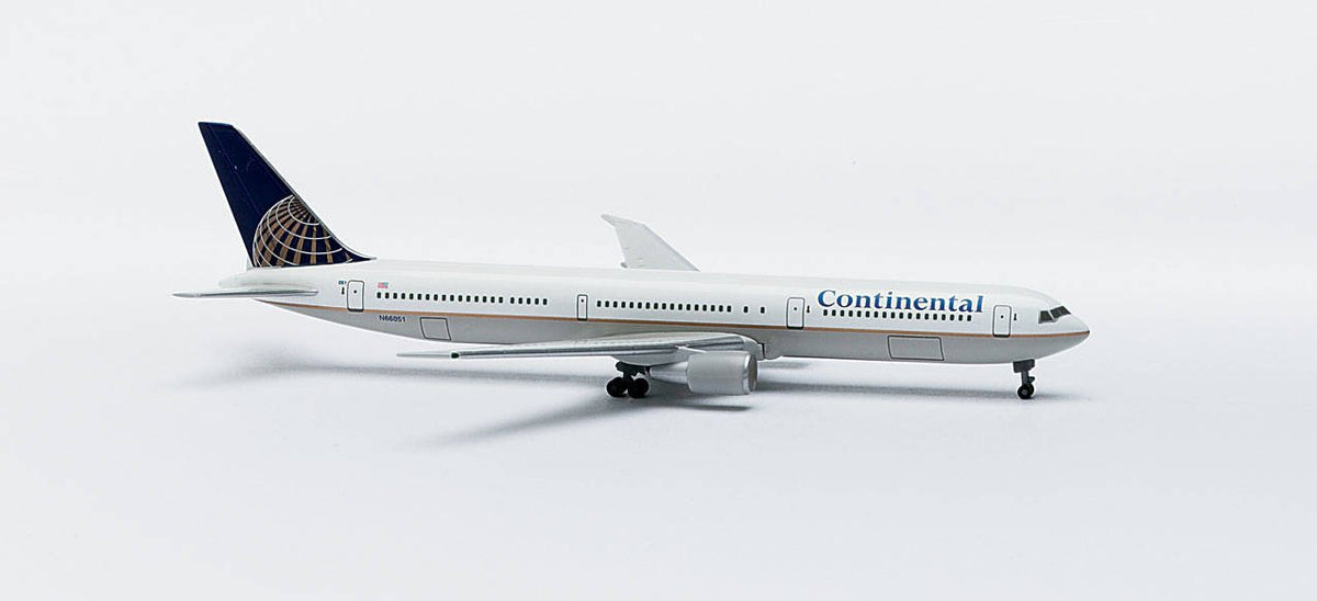Herpa Wings 512381 1:500 Continental Airlines Boeing 767 - 400