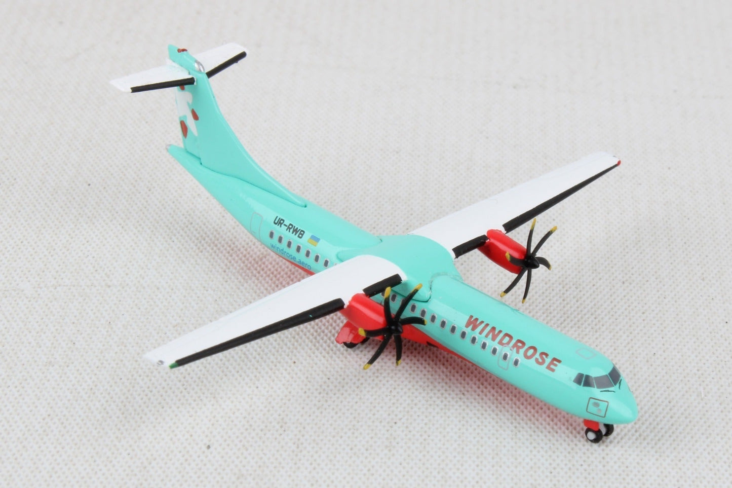 Herpa Wings 535489 1:500 Windrose (Ukraine) ATR72-600