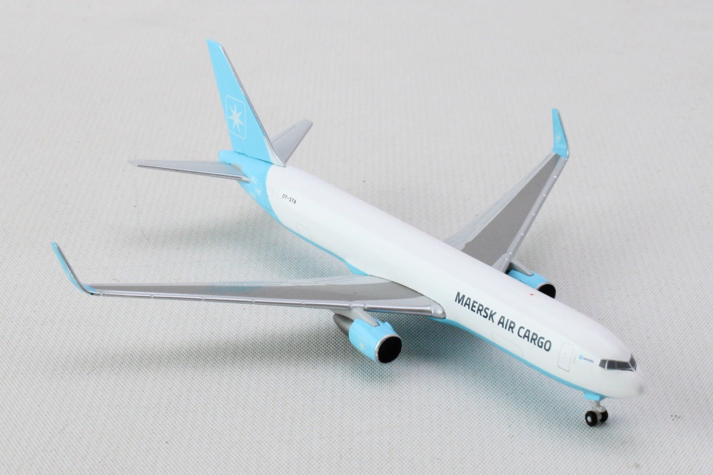 Herpa Wings 537261 1:500 Maersk Air Uk 767-300F