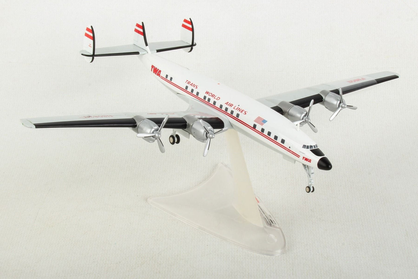 Herpa Wings 558372 - 001 1:200 TWA - Trans World Airlines Lockheed L - 1649A Jetstream