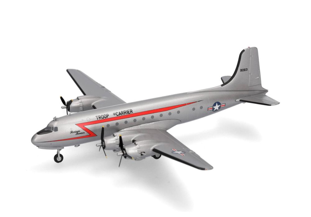 Herpa Wings 573177 1:200 USAF C - 54 Skymaster Douglas Rosienbomber 44 - 9063