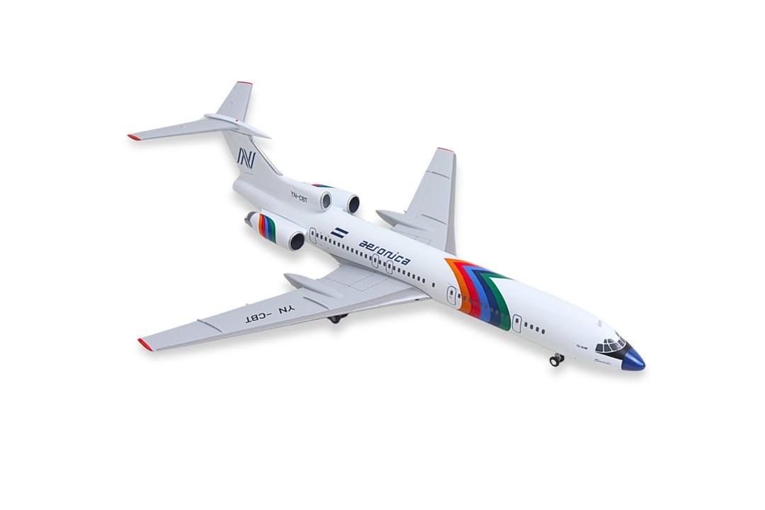 ヘルパー1/200 Tupolev TU154M　ダイカスト製品 Patriot Model P-200-04-01 Tupolev Tu154M China Air Force B-4015