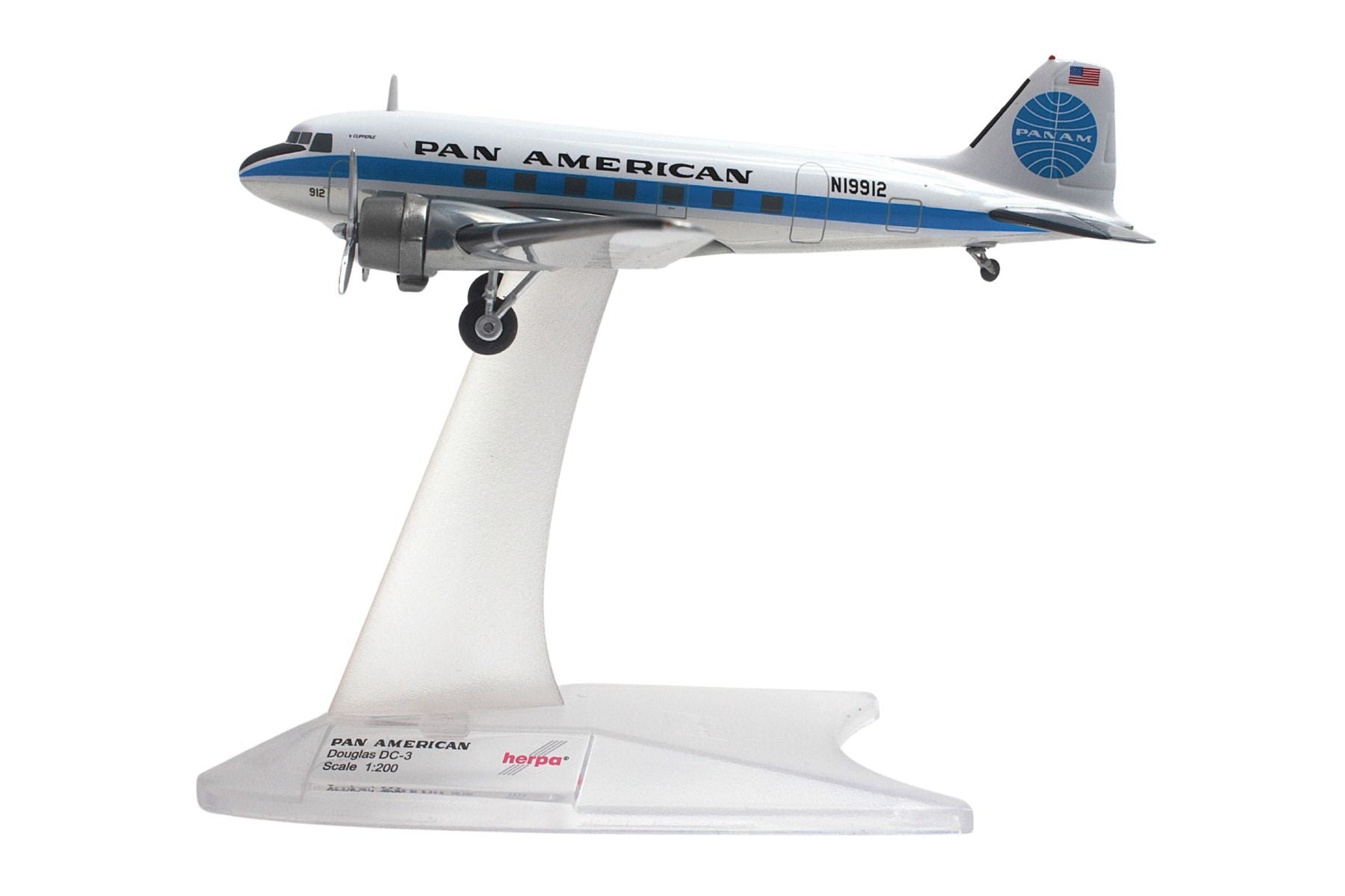 Herpa Wings 573382 1:200 Pan American World Airways Douglas DC-3