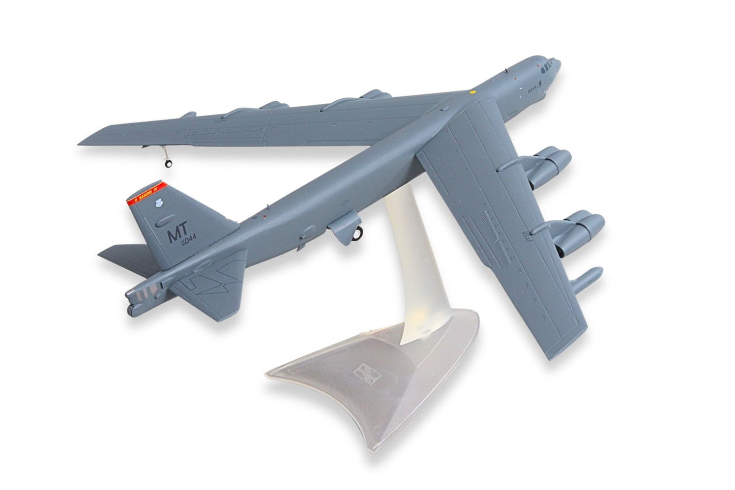 Herpa Wings 573467 1:200 USAF Boeing B - 52H Stratofortress "Excalibur" 23rd BS Minot 60 - 0044