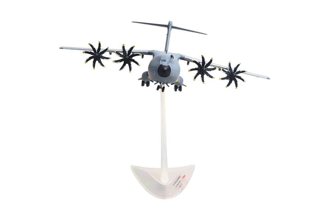 Herpa Wings 573665 1:200 A400M Atlas Belgian 20th Sqn, 15th Air TW, Melsbroek AB CT - 02