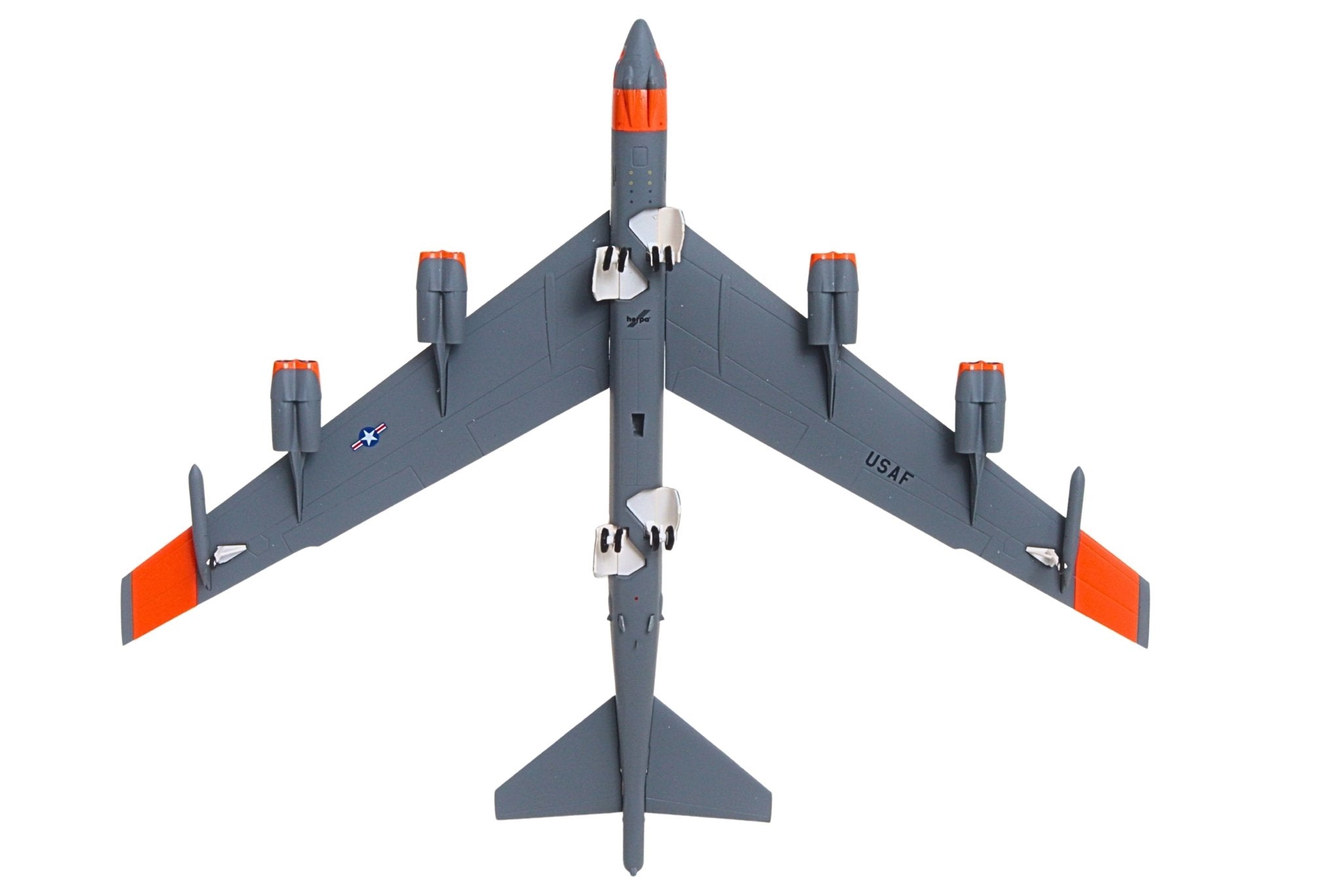 Herpa Wings 573726 1:200 U.S. Air Force Boeing B-52H