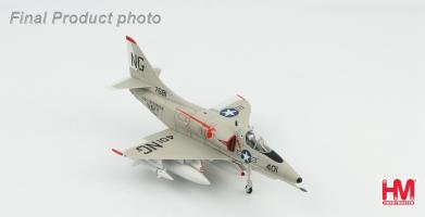 Hobby Master HA1424 A - 4C Skyhawk 147681, VA - 94 Shrikes USS Enterprise, 1960s