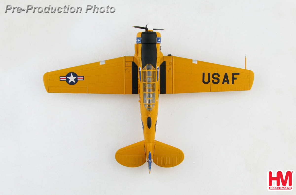Hobby Master HA1527 1:72 T - 6 Texan 75th FIS, Presque Isle AFB, 1952