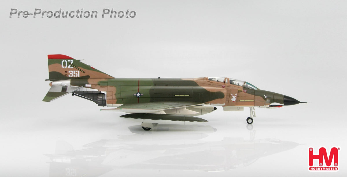 Hobby Master HA1957 1:72 RF - 4C Phantom II 69 - 351, "Playboy", 14thTRS/432nd TRW, Udorn