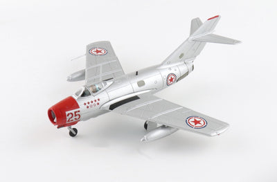 Hobby Master HA2418b 1:72 MIG-15bis Red 25, Chinese People's Volunteers Air Force, North Korea, 1950s (with climbing ladder)