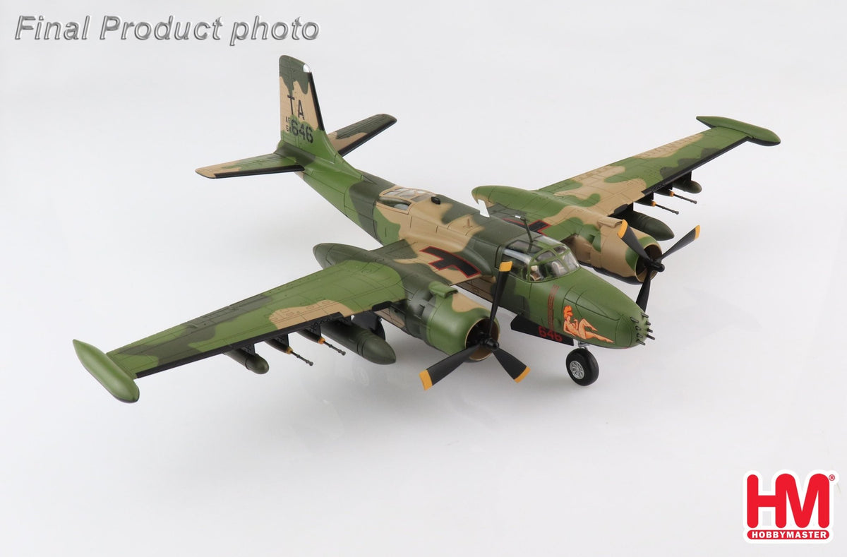 Hobby Master HA3226 1:72 B - 26K Counter Invader