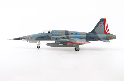 Hobby Master HA3384 1:72 F-5N "Adversary Fighter" Red 117, 761533, VFC-111, 2017