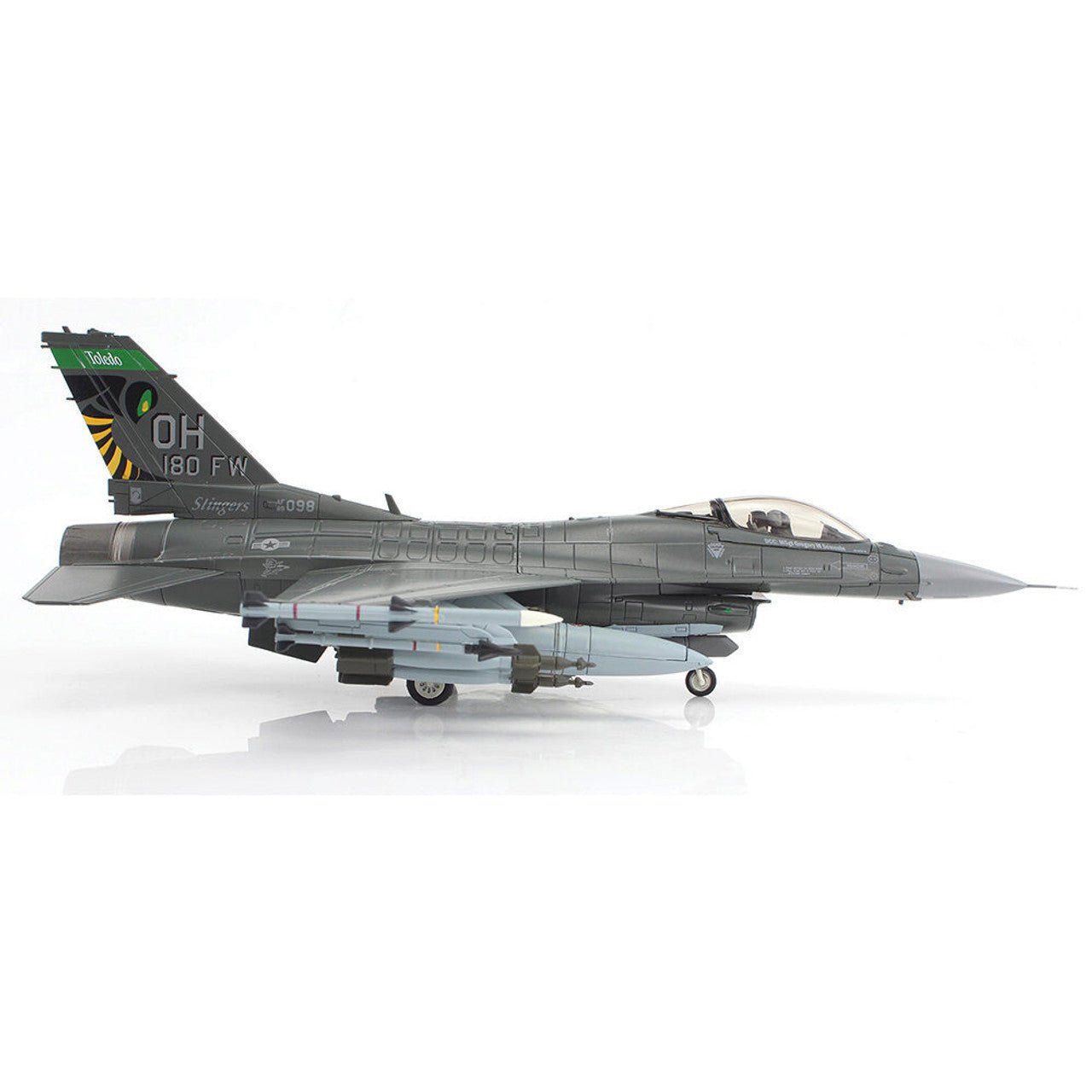 Hobby Master HA38035 1:72 F - 16C Fighting Falcon 89 - 2098, 112th FS, Ohio ANG, Toledo, August 2023