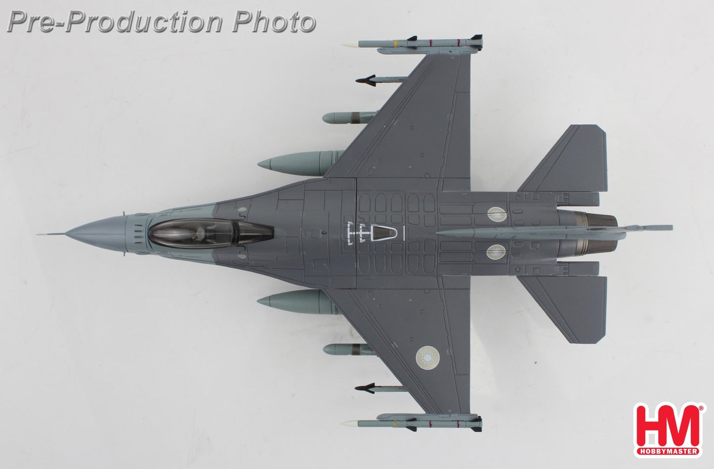 Hobby Master HA38058 1:72 F - 16V Fighting Falcon 6702, 23 TFG, ROCAF (w/2 x Harpoon Missile)