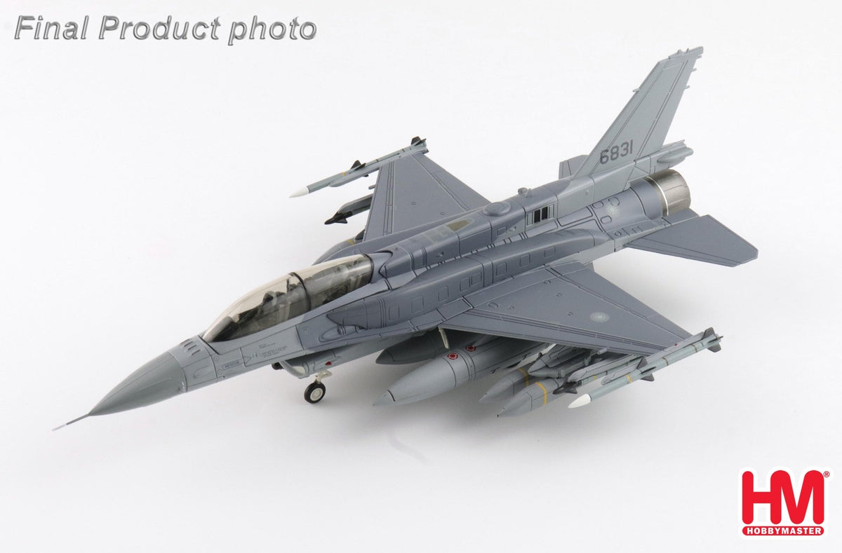 Hobby Master HA38067 1:72 F - 16D Block 70 6831, ROCAF, 2025 (w/IRST pod, GBU - 39, AGM - 154, AGM - 88)
