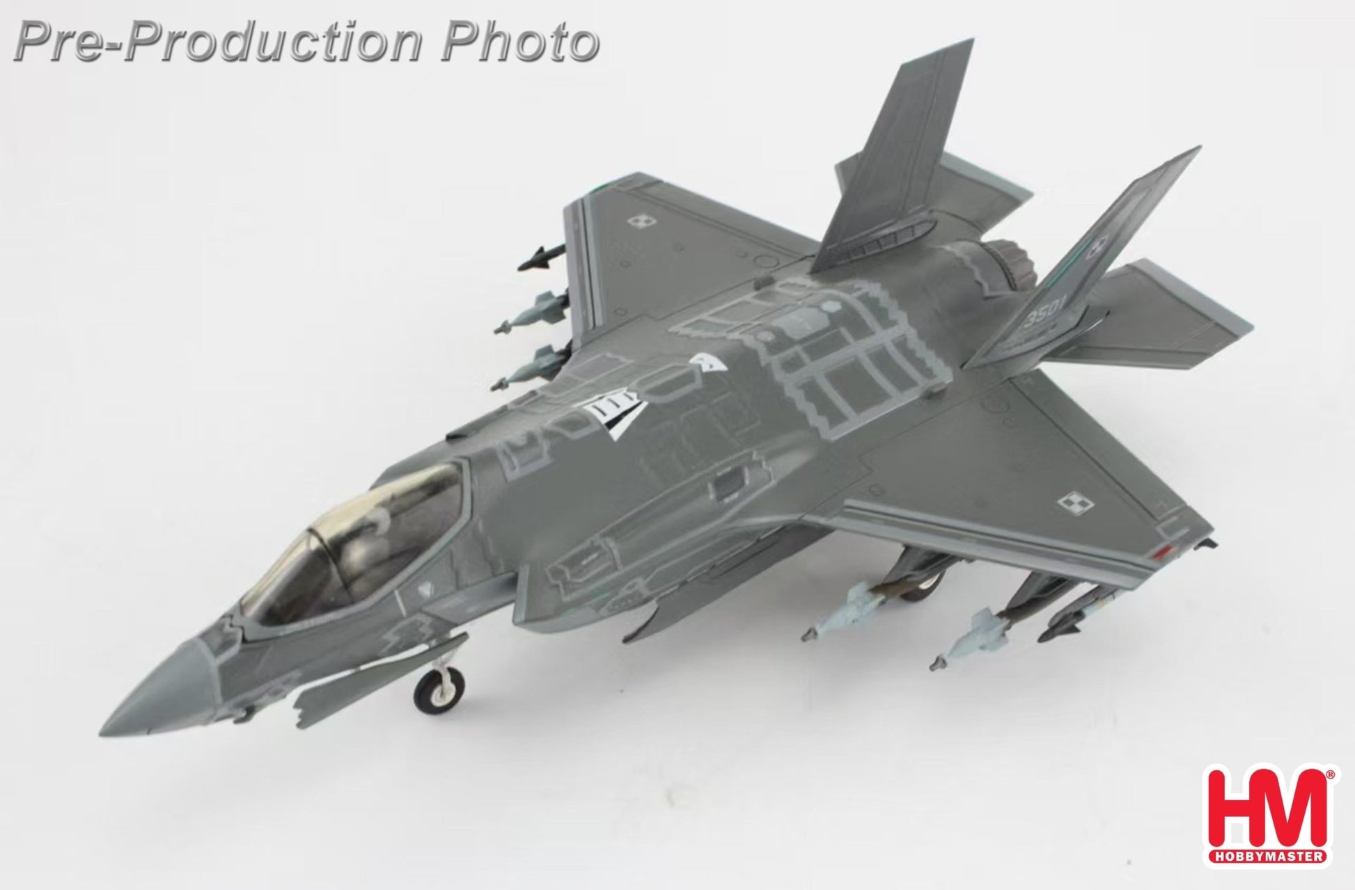 Hobby Master HA4444 1:72 F - 35A "Husarz" 3501, Polish Air Force, 2024 (w/painted RAM panels)