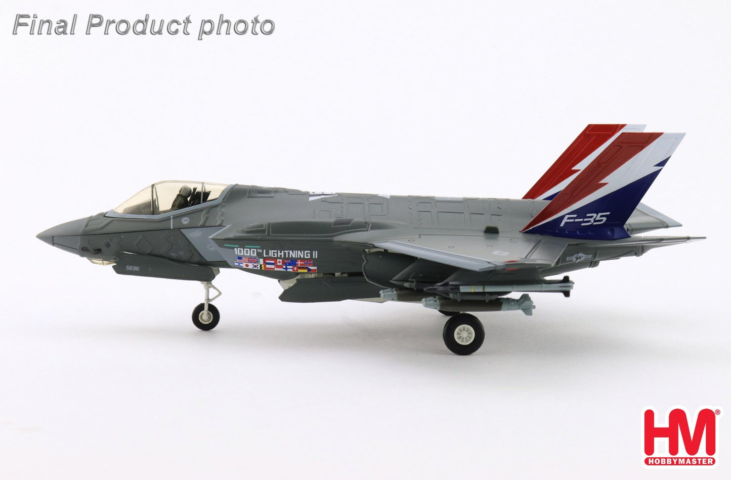 Hobby Master HA4448 1:72 F-35A "1000th Lightning II" 22-5696, 176th FS, Wisconsin ANG, August 2004 (w/ 2 x B61 nuclear bomb)