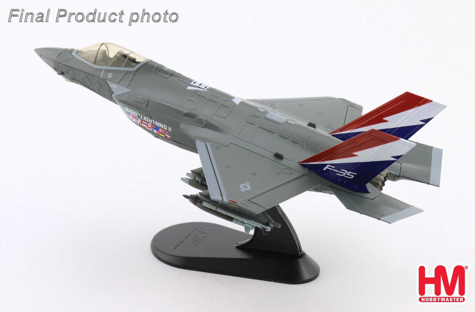 Hobby Master HA4448 1:72 F-35A "1000th Lightning II" 22-5696, 176th FS, Wisconsin ANG, August 2004 (w/ 2 x B61 nuclear bomb)