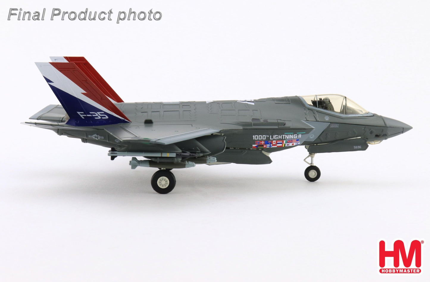 Hobby Master HA4448 1:72 F-35A "1000th Lightning II" 22-5696, 176th FS, Wisconsin ANG, August 2004 (w/ 2 x B61 nuclear bomb)