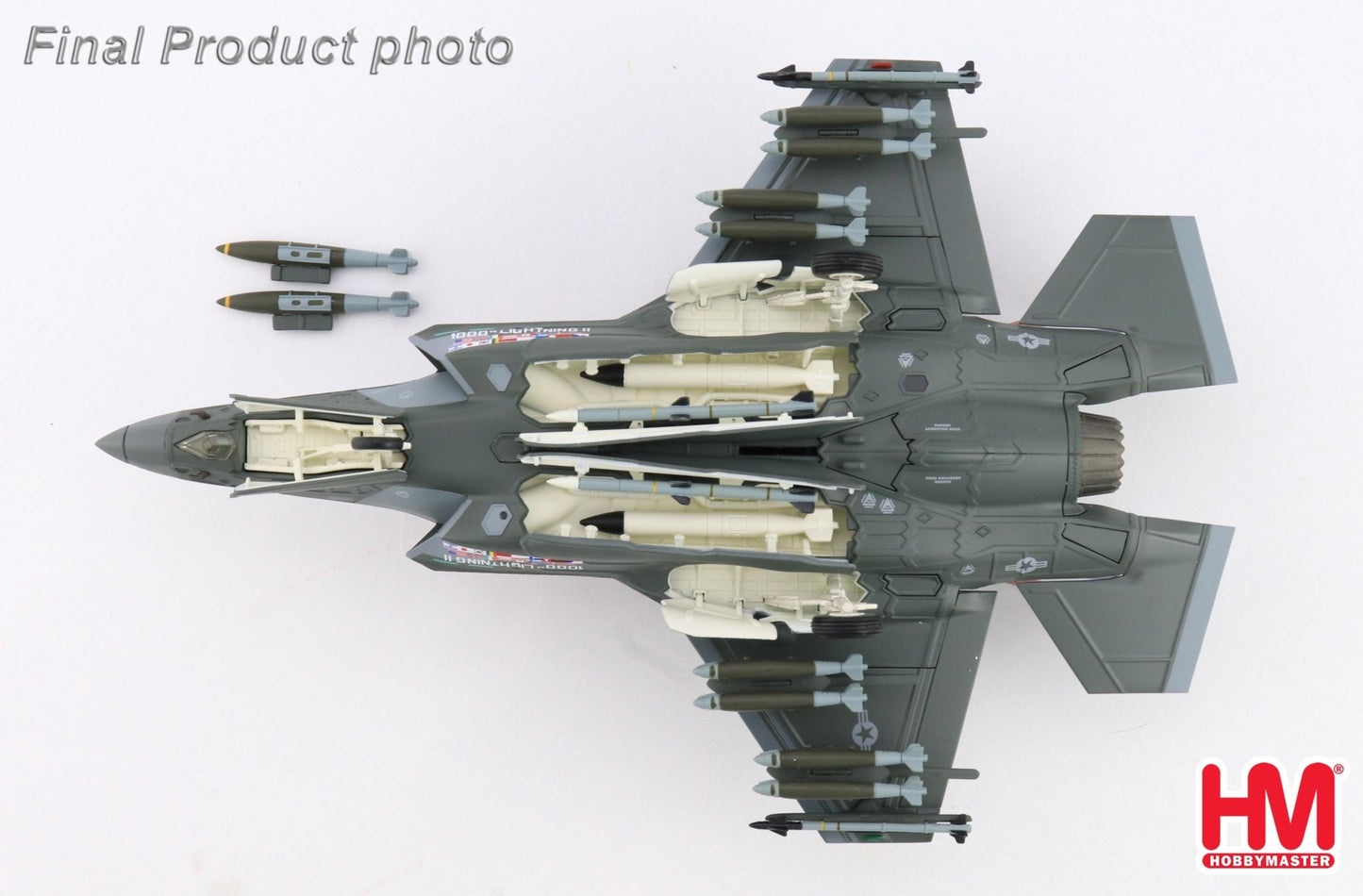 Hobby Master HA4448 1:72 F-35A "1000th Lightning II" 22-5696, 176th FS, Wisconsin ANG, August 2004 (w/ 2 x B61 nuclear bomb)
