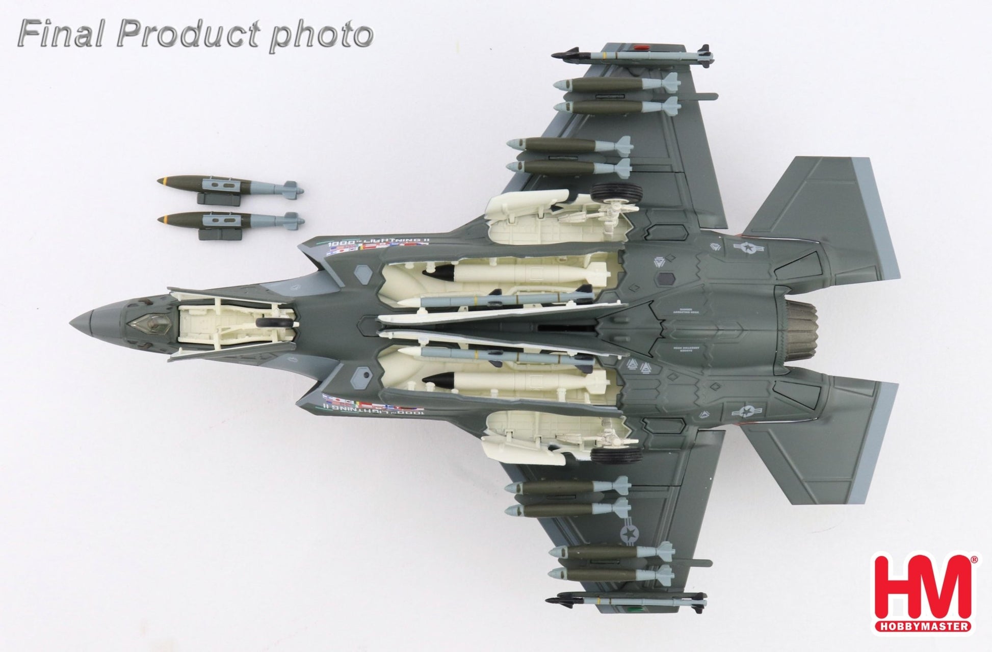 Hobby Master HA4448 1:72 F-35A "1000th Lightning II" 22-5696, 176th FS, Wisconsin ANG, August 2004 (w/ 2 x B61 nuclear bomb)