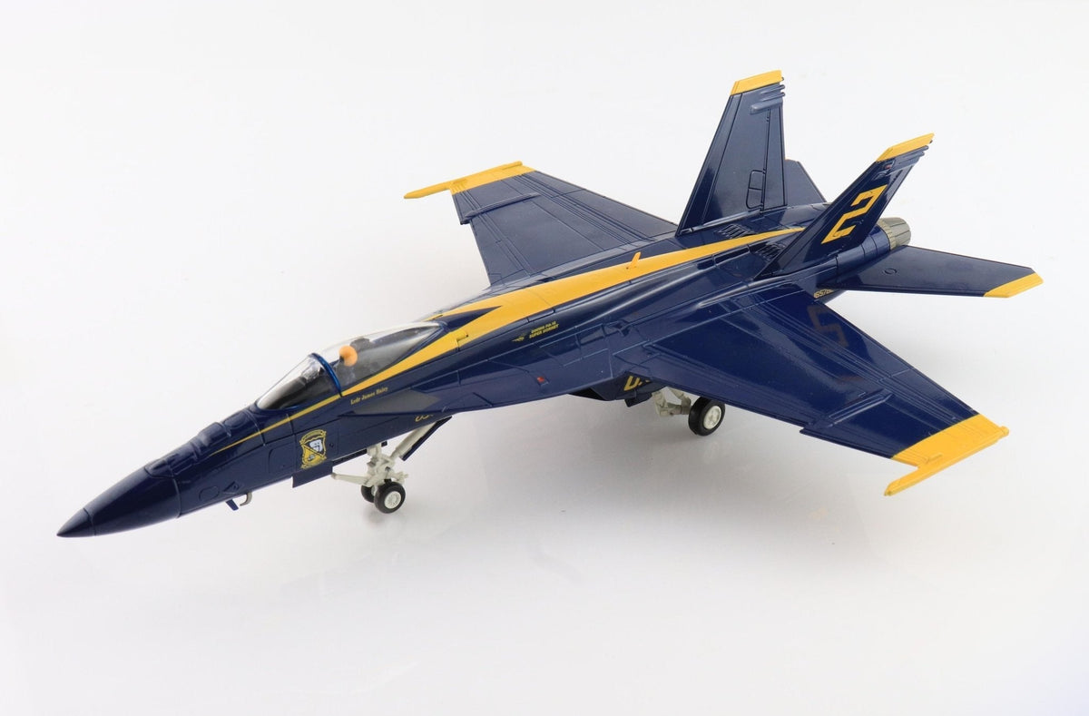 Hobby Master HA5121C 1:72 F/A-18E Super Hornet Blue Angels, No.2 airplane, US Navy, 2021