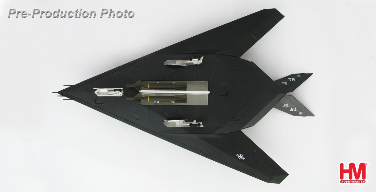 Hobby Master HA5801 1:72 F - 117A Nighthawk 81 - 0796 'Fatal Attraction' Desert Storm 1991