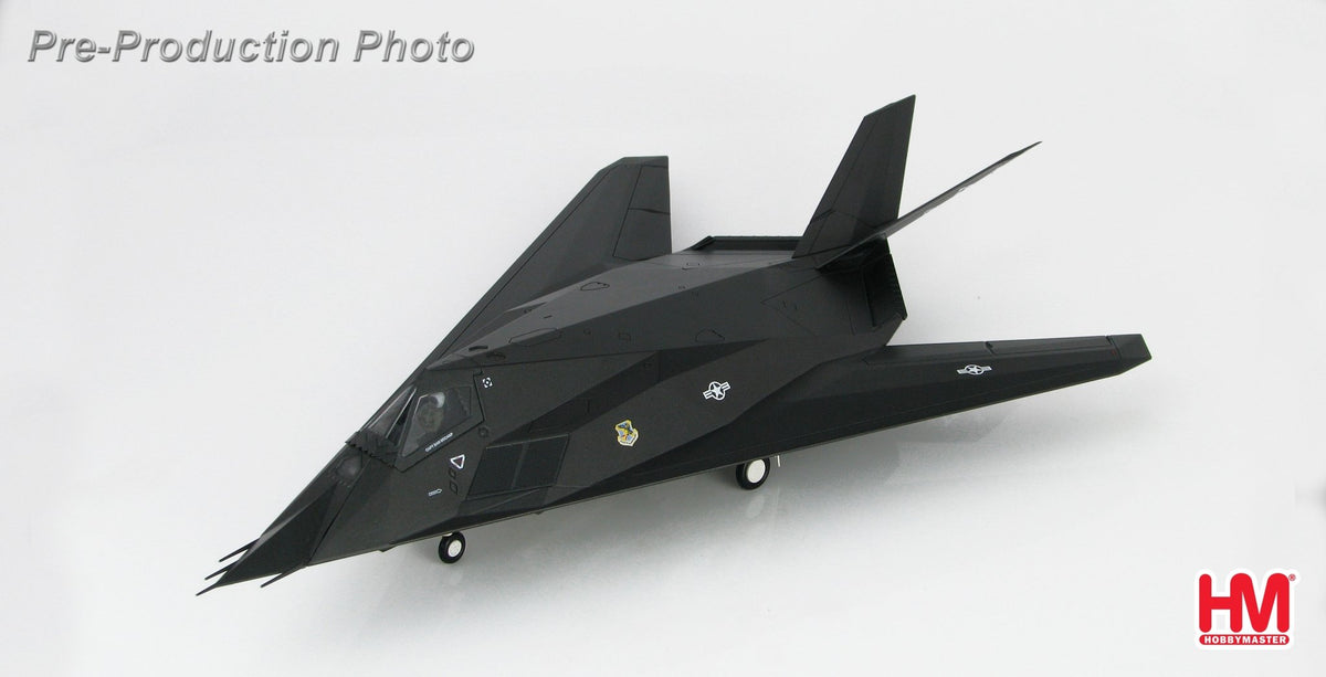 Hobby Master HA5801 1:72 F - 117A Nighthawk 81 - 0796 'Fatal Attraction' Desert Storm 1991