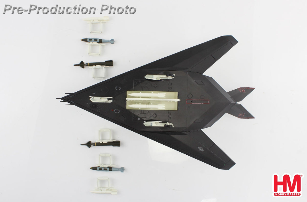 Hobby Master HA5812 F - 117A Nighthawk 88 - 0841, USAF, 2021 (w/2 x B57, 2 x B61 bomb, 2 x GBU - 31, 2 x GBU - 24)