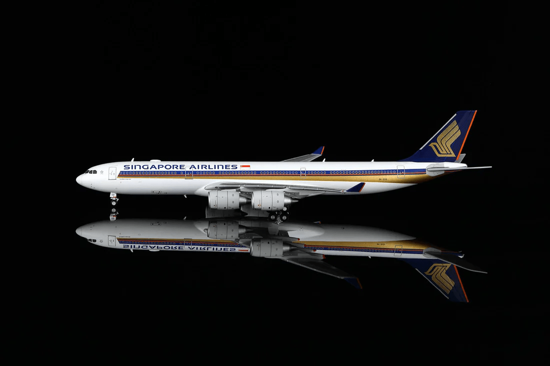 HX Models A530104 1:400 Singapore Airlines Airbus A340 - 500 9V - SGD