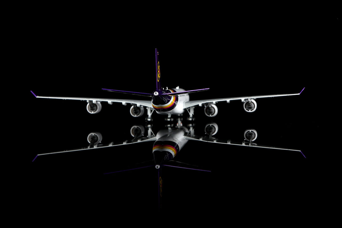 HX Models A530106 1:400 Thai Airways Airbus A340-500 HS-TLA