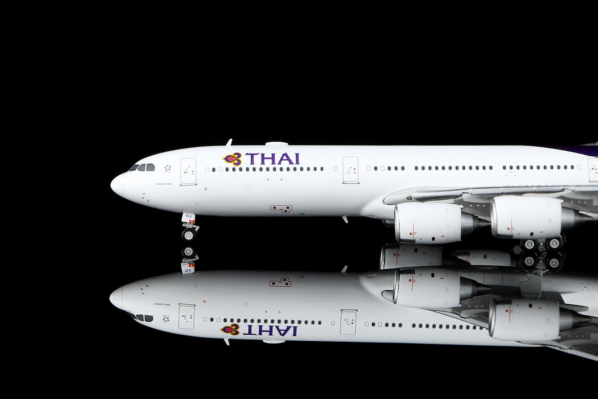 HX Models A530106F 1:400 Thai Airways Airbus A340-500"Flaps Down" HS-TLA