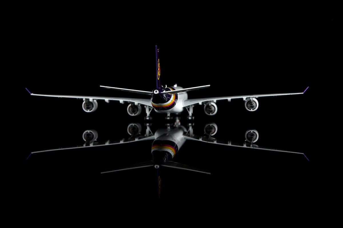 HX Models A530109F 1:400 Thai Airways Airbus A340-500"Flaps Down" HS-TLD